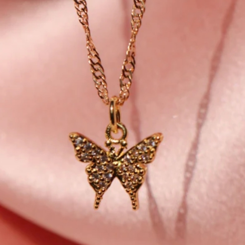 Chvker Petite Butterfly Gold Filled Necklace New